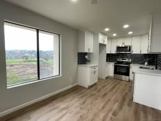 Photo #4: 220029495 Listing