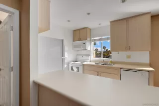 Photo #3: 220029508 Listing 