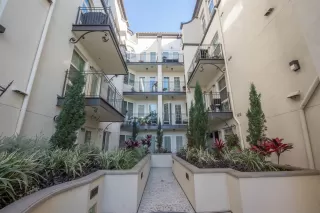 Photo #1: 220029599 Listing 