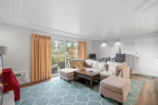 Photo #4: 220029600 Listing