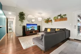 Photo #1: 220029684 Listing