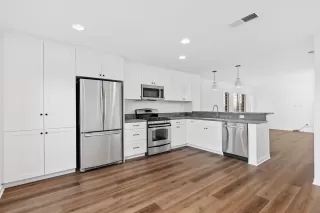 Photo #2: 220029731 Listing