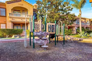 Photo #2: 220029763 Listing