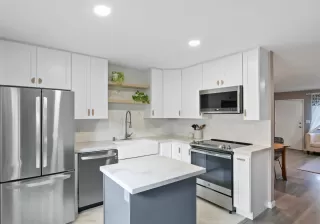 Photo #1: 220029765 Listing