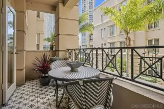 Photo #4: 220029850 Listing 