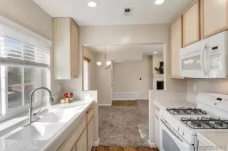 Photo #6: 220029855 Listing