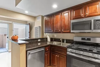 Photo #1: 220029906 Listing