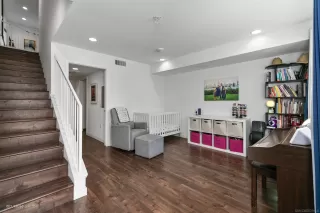 Photo #2: 220029935 Listing 