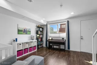 Photo #4: 220029935 Listing 