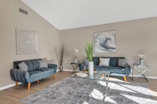 Photo #4: 220030046 Listing