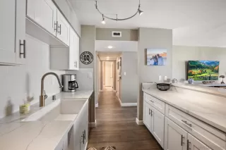 Photo #2: 220030052 Listing