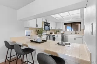 Photo #5: 220030105 Listing