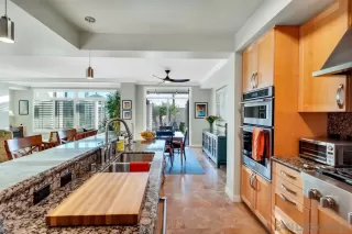 Photo #1: 220030126 Listing 