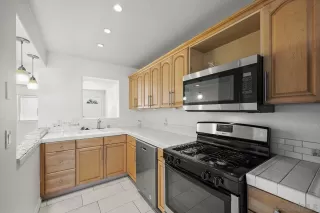 Photo #5: 220030186 Listing