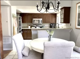 Photo #5: 220030190 Listing