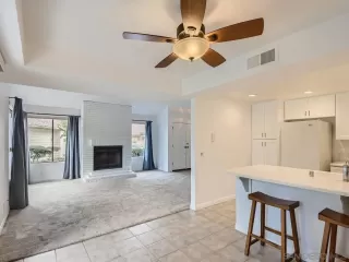 Photo #5: 230000060 Listing 