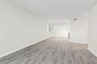 Photo #2: 230000087 Listing 
