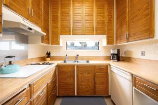 Photo #5: 230000167 Listing