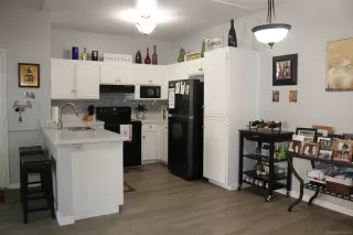 Photo #6: 230000181 Listing