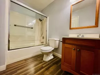 Photo #5: 230000192 Listing