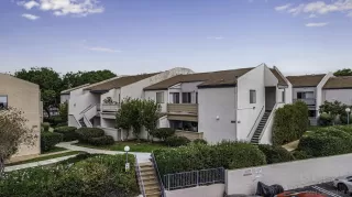 Photo #1: 230000193 Listing
