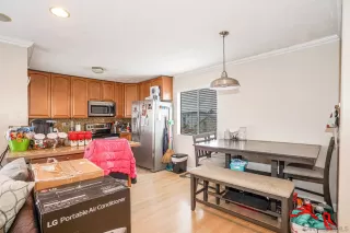 Photo #5: 230000193 Listing