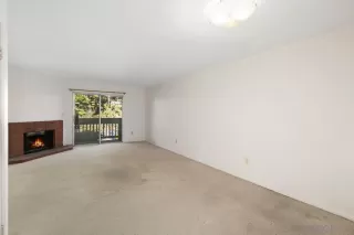 Photo #4: 230000196 Listing 