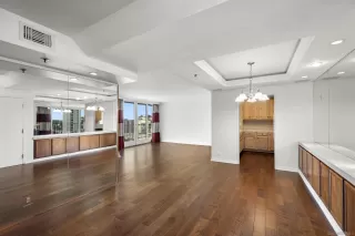 Photo #5: 230000211 Listing