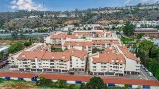 Photo #2: 230000212 Listing