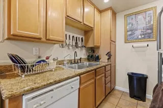 Photo #3: 230000259 Listing