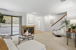 Photo #2: 230000263 Listing