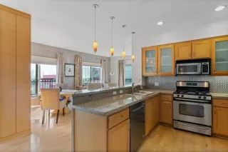 Photo #5: 230000289 Listing