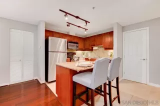 Photo #3: 230000299 Listing