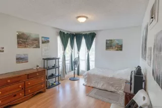 Photo #3: 230000308 Listing