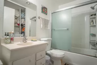 Photo #4: 230000308 Listing