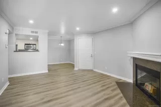 Photo #4: 230000350 Listing