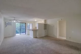 Photo #4: 230000351 Listing