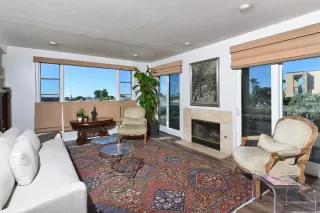 Photo #3: 230000398 Listing