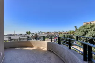 Photo #4: 230000398 Listing