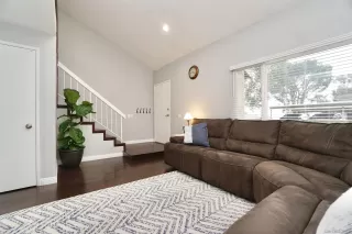 Photo #6: 230000410 Listing