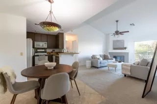 Photo #3: 230000432 Listing