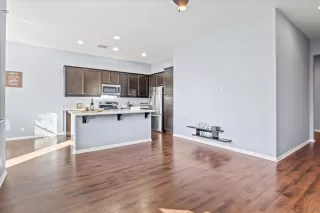 Photo #1: 230000456 Listing