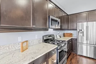 Photo #6: 230000456 Listing