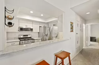 Photo #4: 230000468 Listing