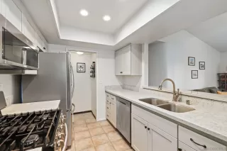 Photo #5: 230000468 Listing