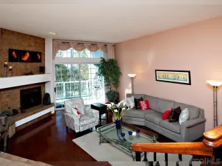 Photo #6: 230000513 Listing 