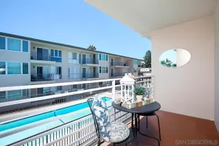 Photo #4: 230000521 Listing 