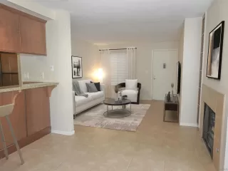 Photo #1: 230000530 Listing