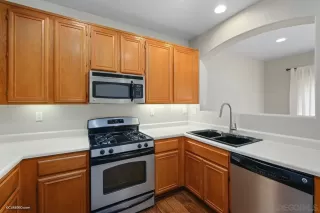 Photo #2: 230000540 Listing