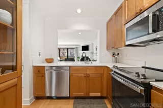 Photo #5: 230000563 Listing